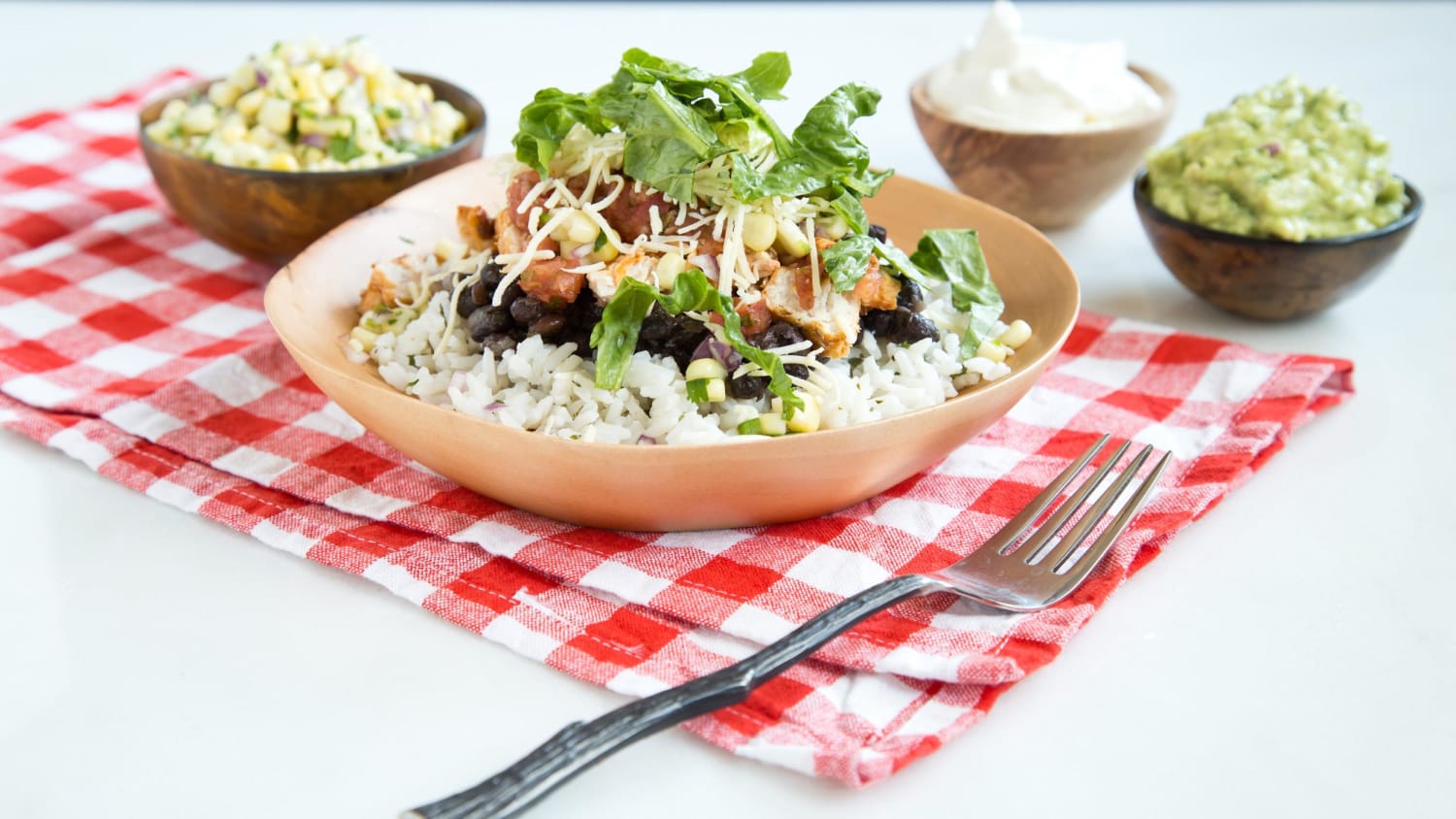 https://media-cldnry.s-nbcnews.com/image/upload/newscms/2015_15/482121/burrito-bowl-recipe-finished-today-150407-tease-ms.jpg