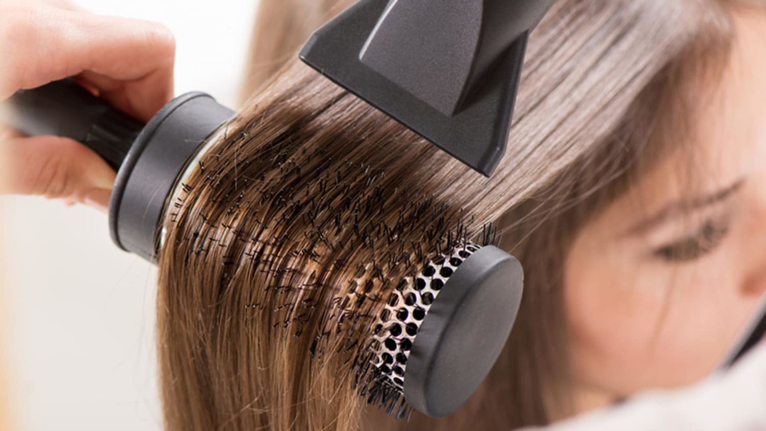 Blow drying my outlet hair