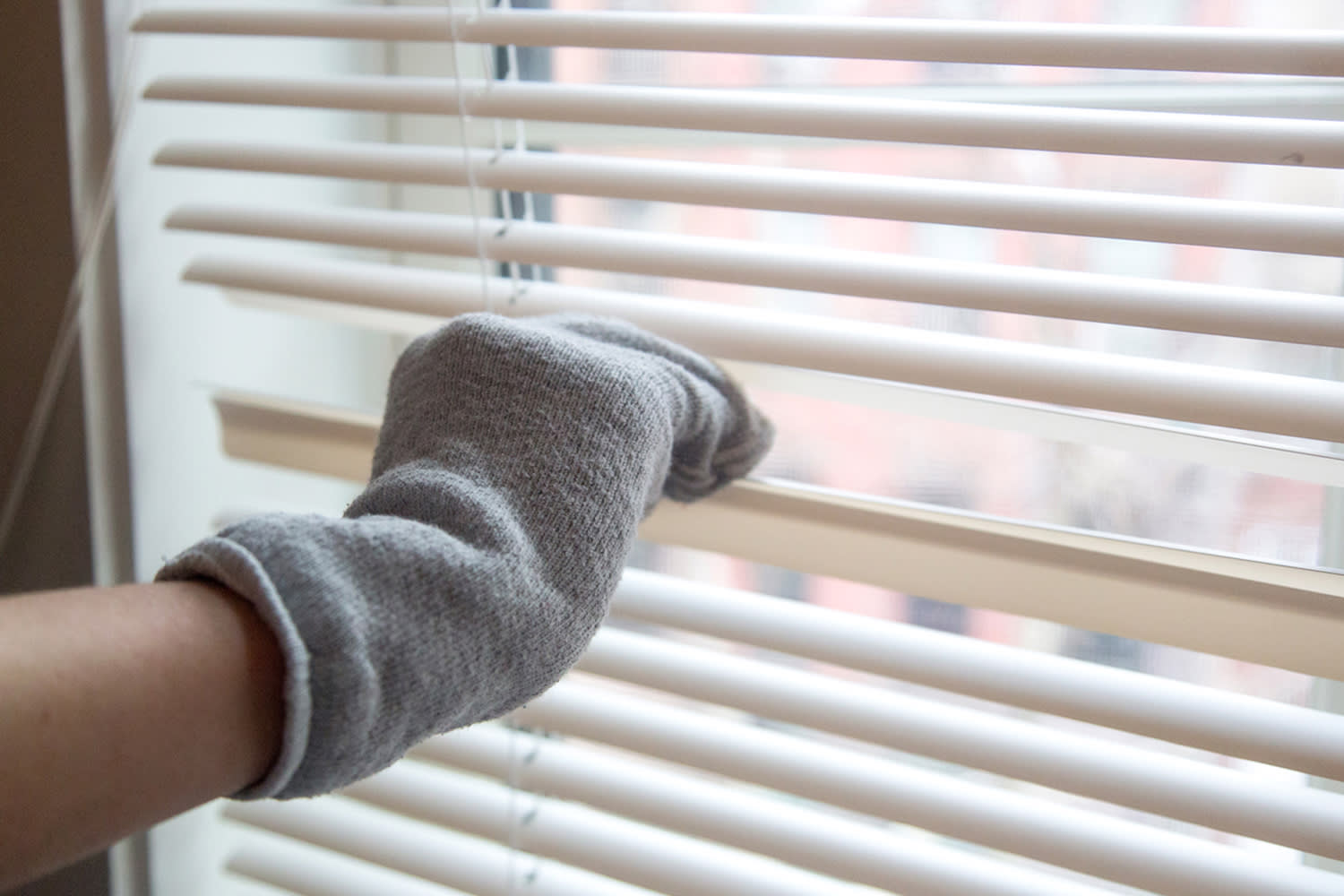 How to easily clean blinds without taking them down - TODAY