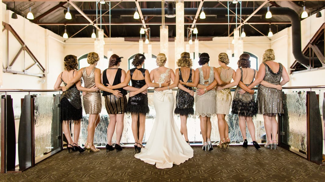 Wedding Party Photos: 18 Must-Have Shots 