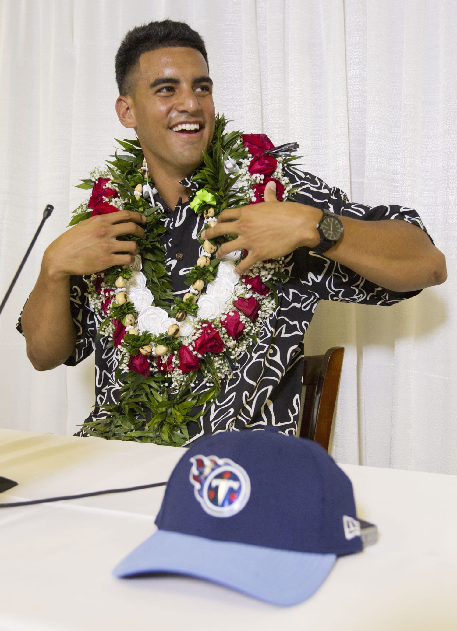 Oregon Ducks In The NFL: Marcus Mariota Begins 2016 Bigger and More Vocal  With Tennessee Titans