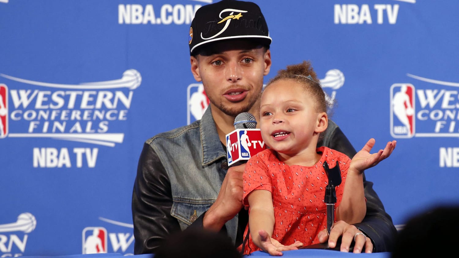 Stephen Curry family: Warriors star discusses daughter Riley - Sports  Illustrated