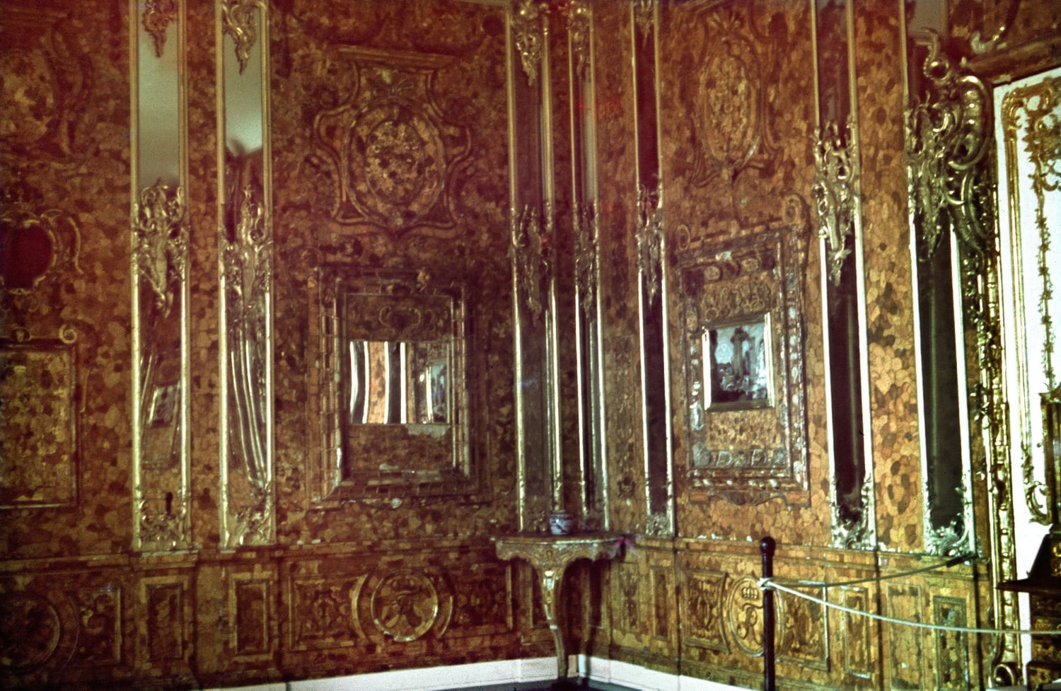 Янтарная комната в санкт петербурге фото до войны и после войны