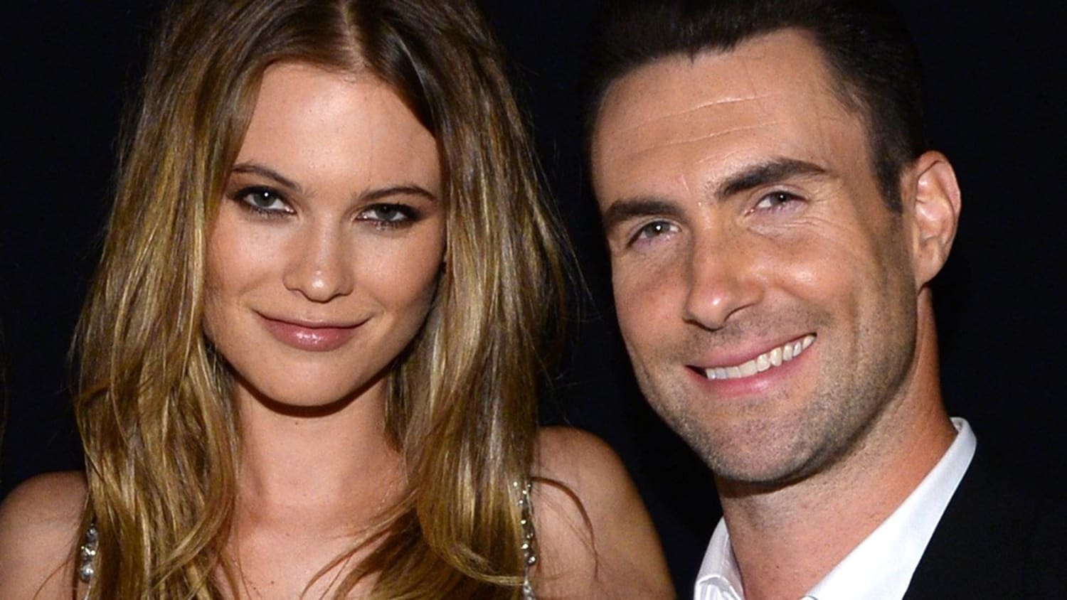 Adam Levine delivers sweet serenade to wife for first anniversary