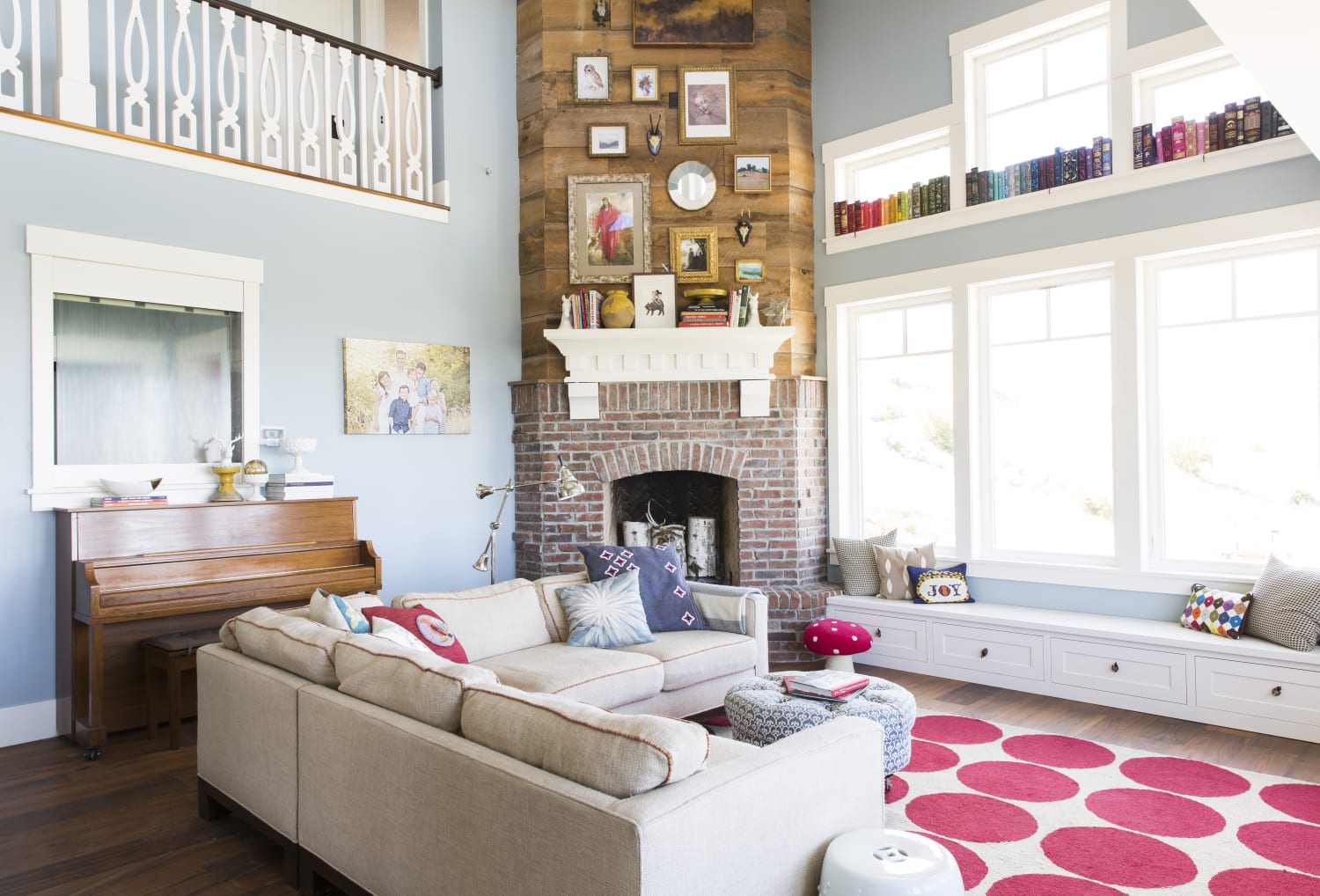 Nie Nie Dialogues blogger Stephanie Nielson gives home tour