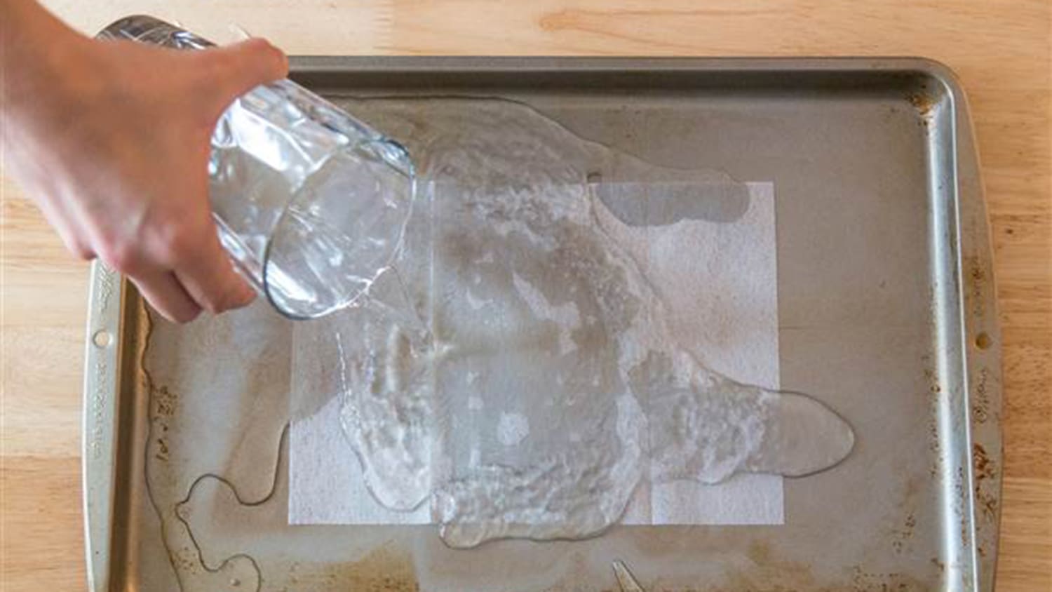 How to clean pots and glass baking pans with dryer sheets