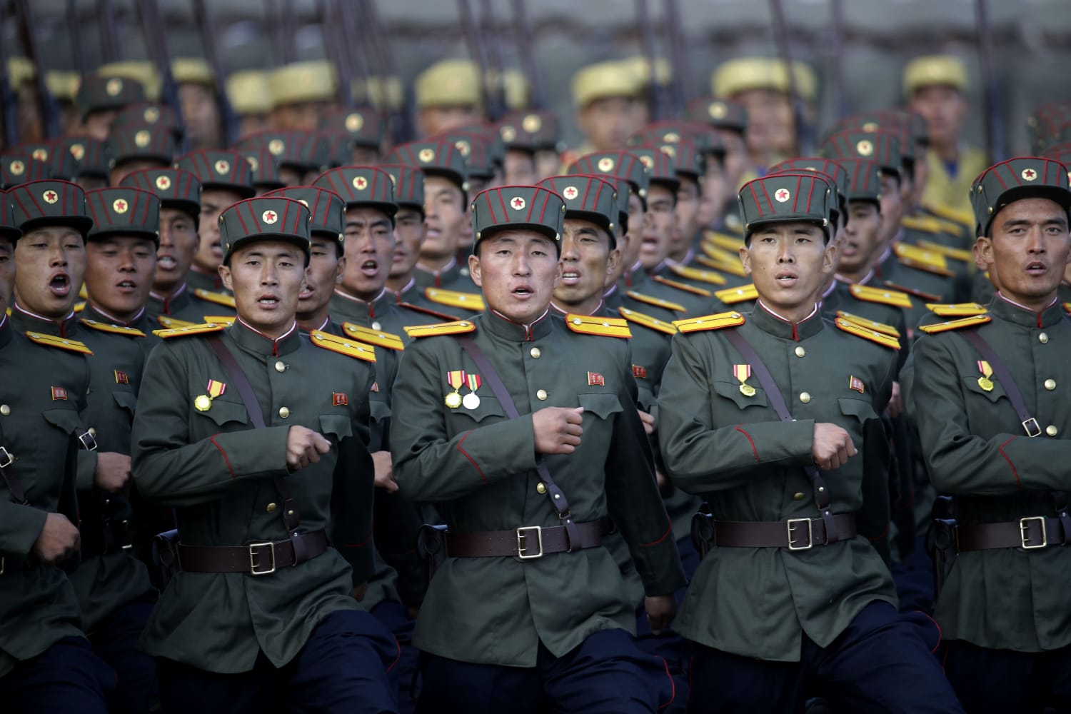 Служба в северной корее. РККГ КНДР. Парад КНДР. Солдаты Северной Кореи. Армия КНДР армия Северной Кореи.