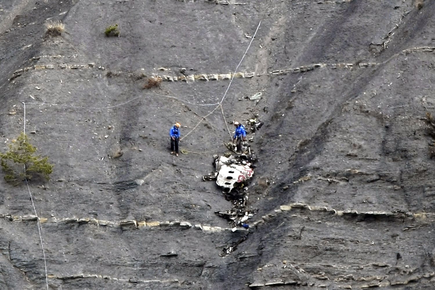 Germanwings Victims' Remains Sent Home, 11 Weeks After Crash, image size:1500x1000