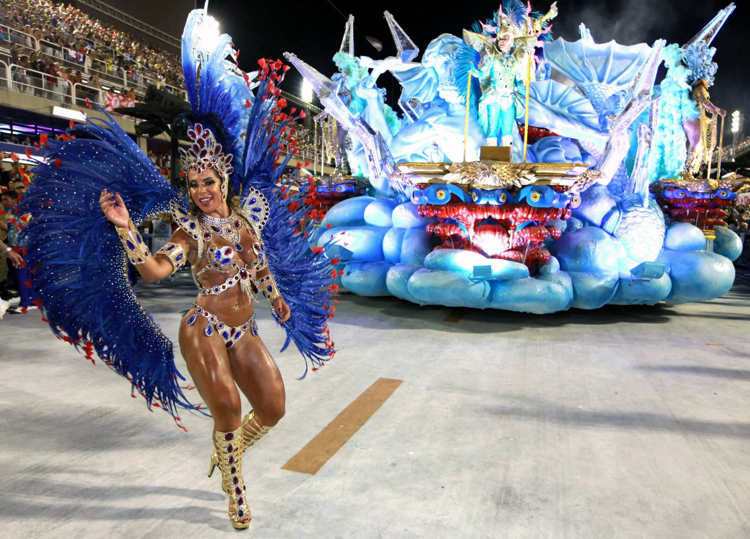 Парад самбы в Рио