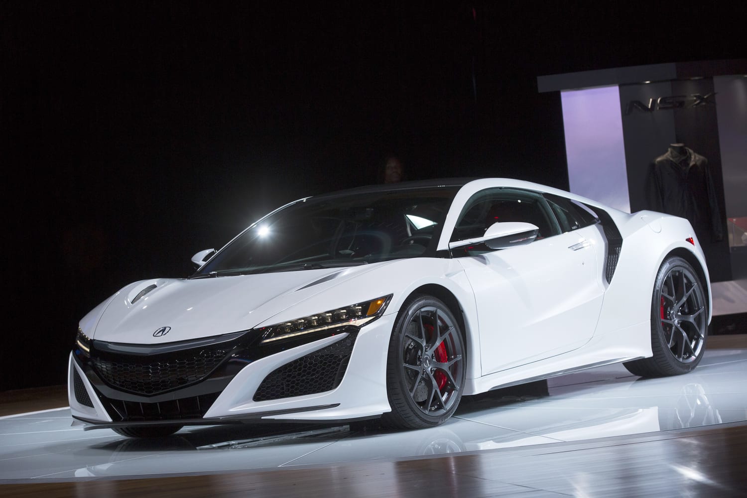 Acura NSX Aims to Add a Halo to a Tarnished Brand