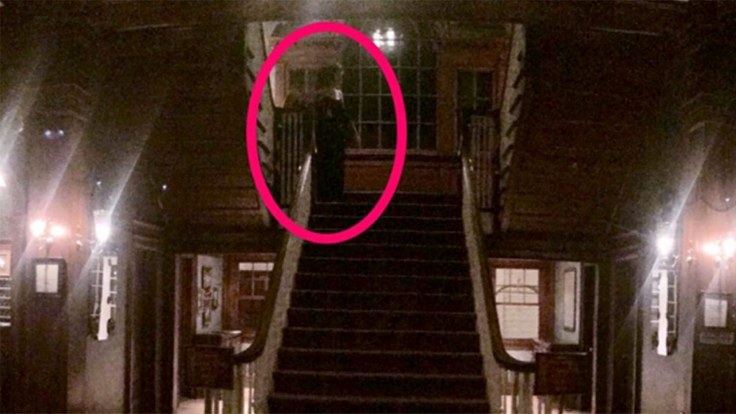 Почему видишь призраков. Отель Стэнли призраки. Отель «у призрака».