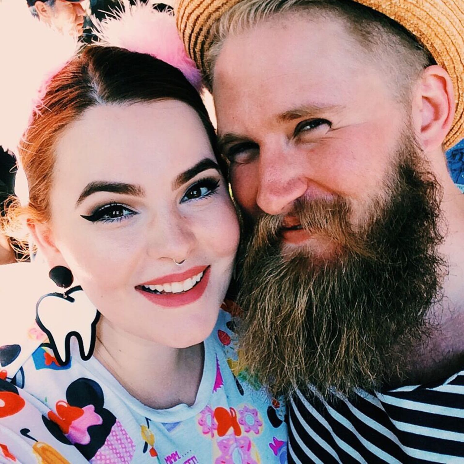 Plus-size model Tess Holliday strikes back after about pregnancy weight