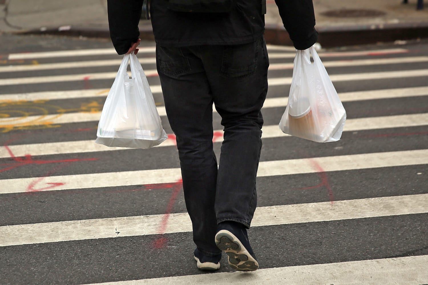 City Council approves complete ban on plastic bags