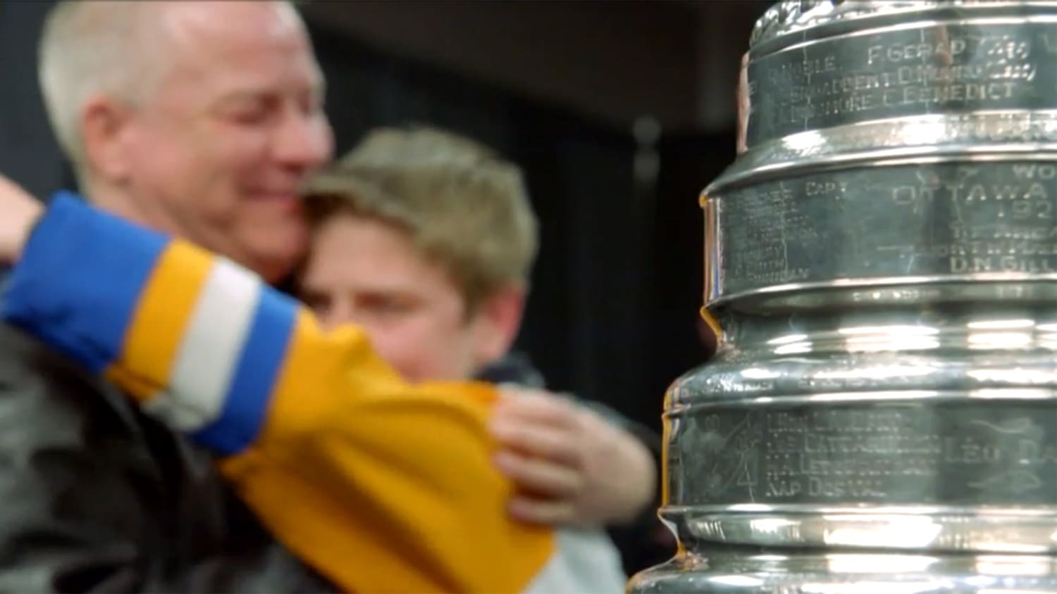 https://media-cldnry.s-nbcnews.com/image/upload/newscms/2016_19/1087801/gerry-nelson-stanley-cup-tease-today-160513.jpg