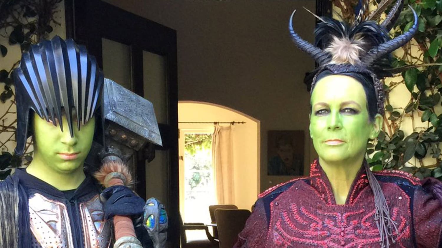 Jamie Lee Curtis and son Thomas Guest don incredible costumes for  'Warcraft' premiere