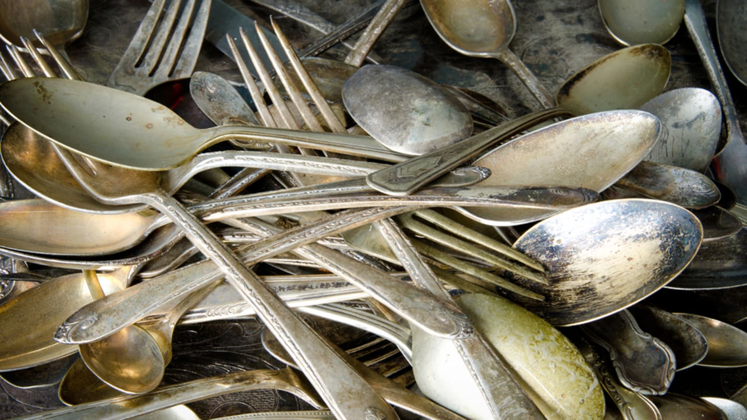 tarnished silverware stock today tease 160622 - Cleaning Your Silverware With Polish Or Homemade Remedies