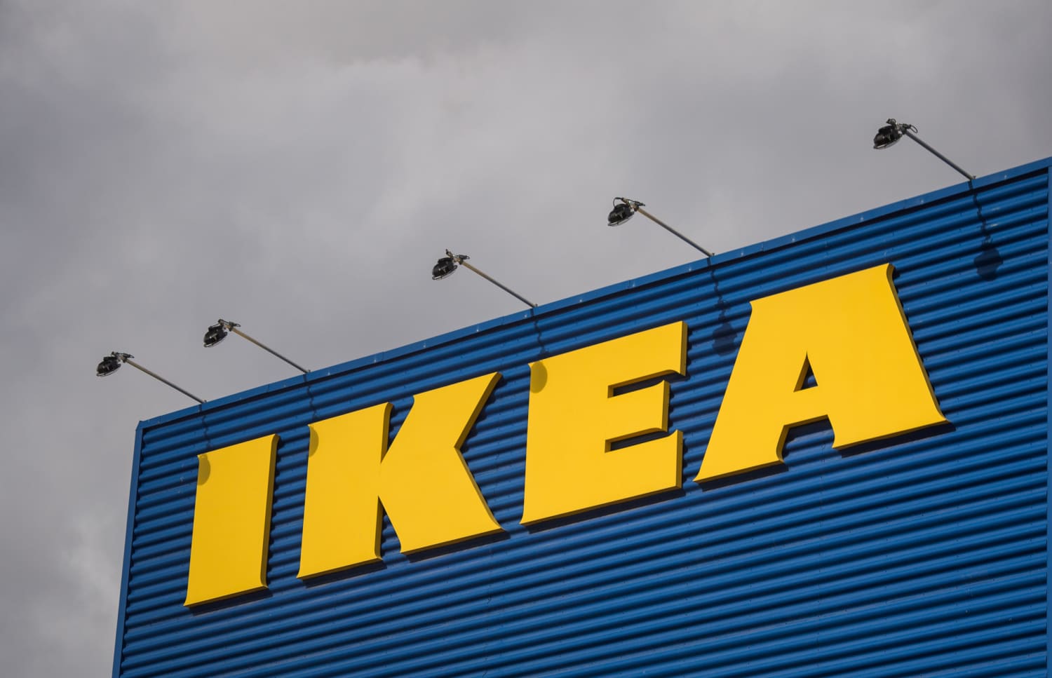 Relatieve grootte blootstelling Koning Lear Ikea Reaches $50 Million Wrongful Death Settlement Over Falling Dressers