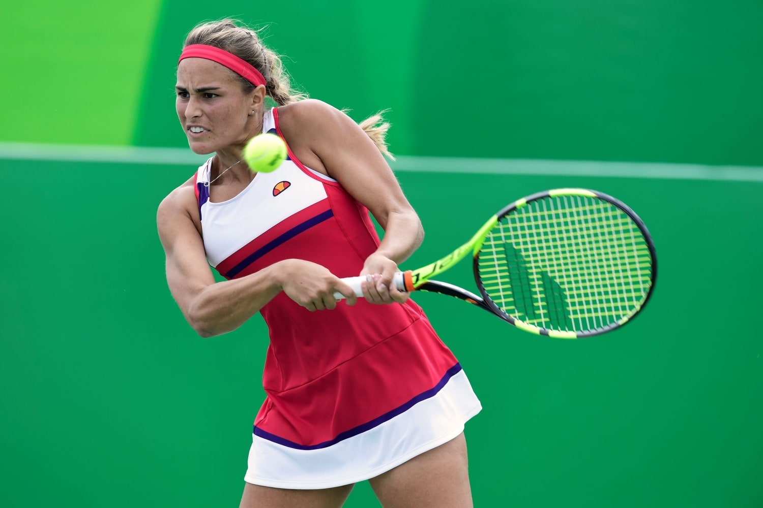 surfen middernacht kralen Tennis Star Mónica Puig Stunning Rivals, May Win Puerto Rico's First Gold