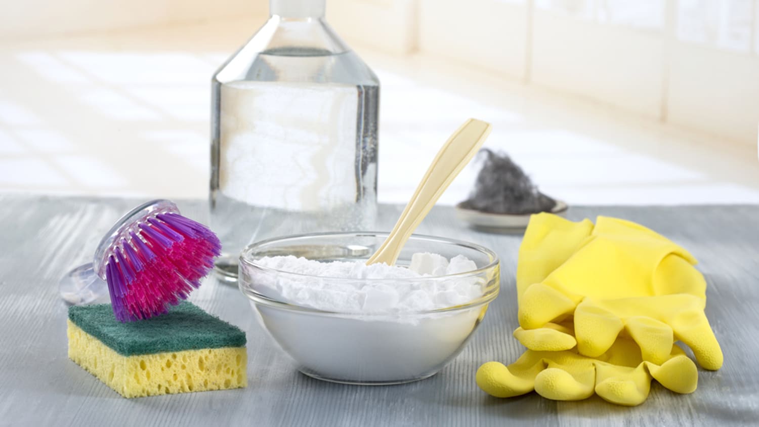 How to Use Baking Soda to Absorb Odors (Plus, Why It Works)