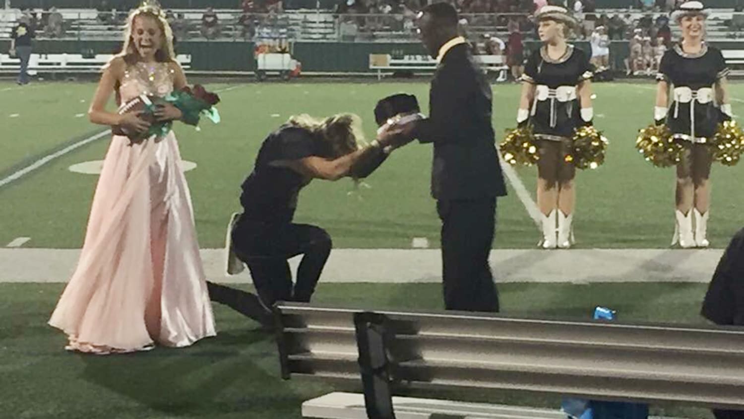 MVL crowns Homecoming King and Queen