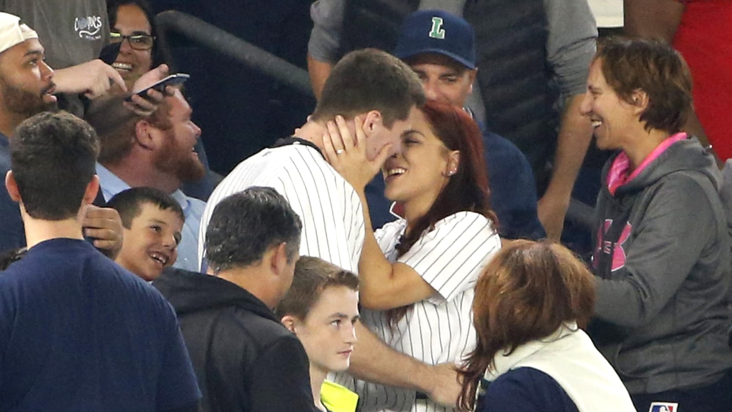 Yankees Fan Loses Ring During Jumbotron Proposal