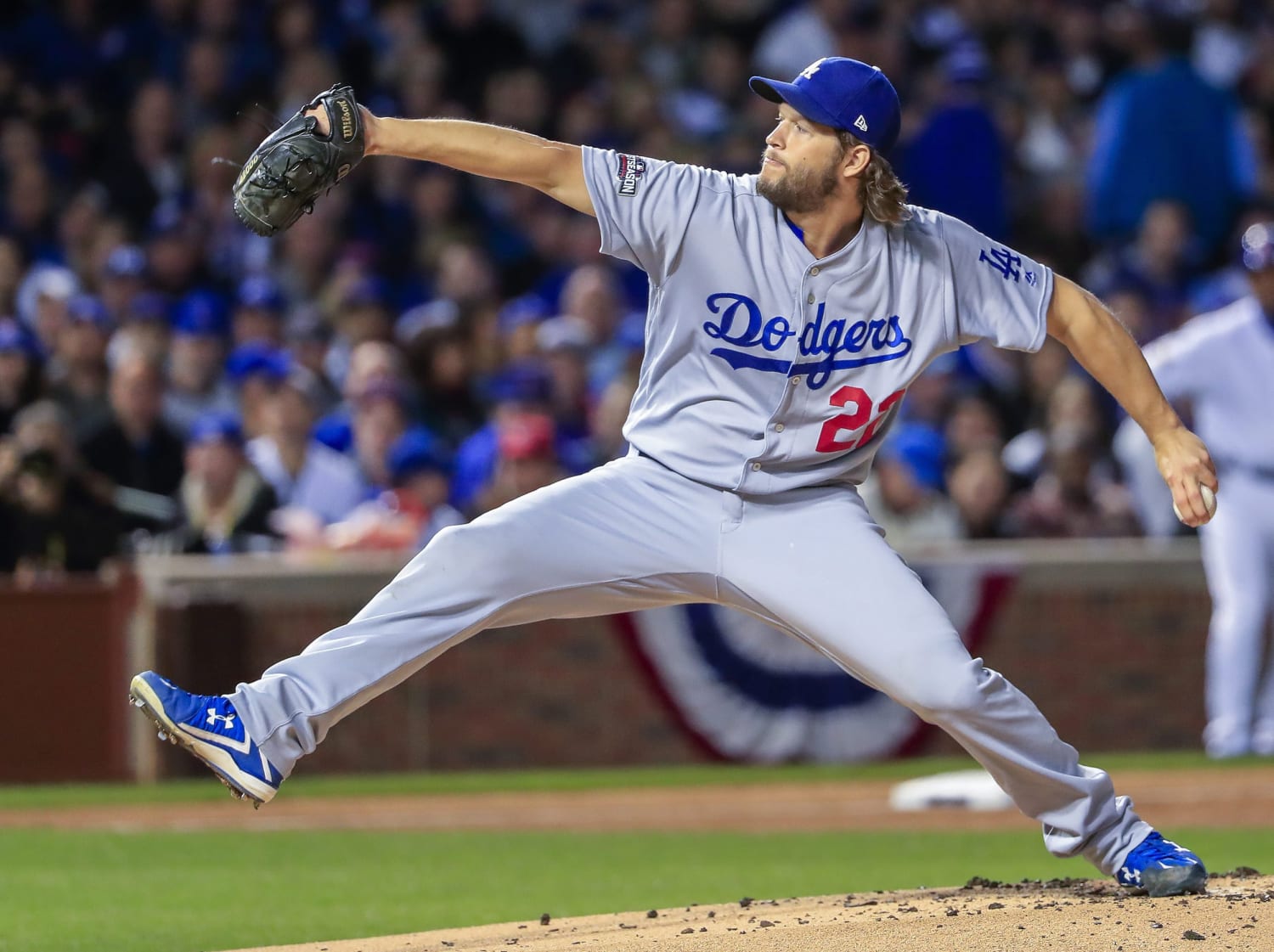 Chicago Cubs clinch first World Series slot since 1945 - CBS News