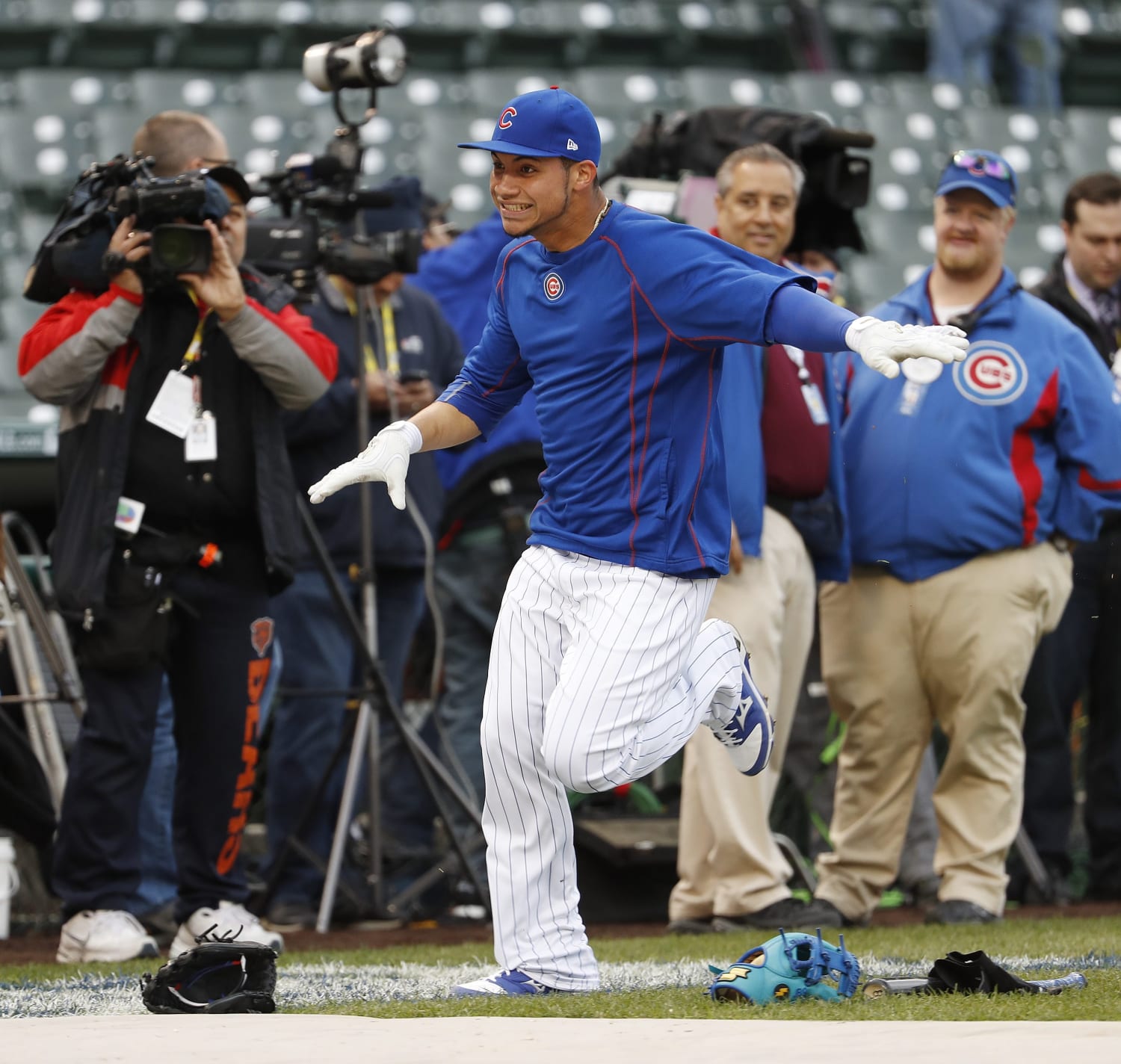 World Series: We're Looking at These Latino Players On Crucial Game 6