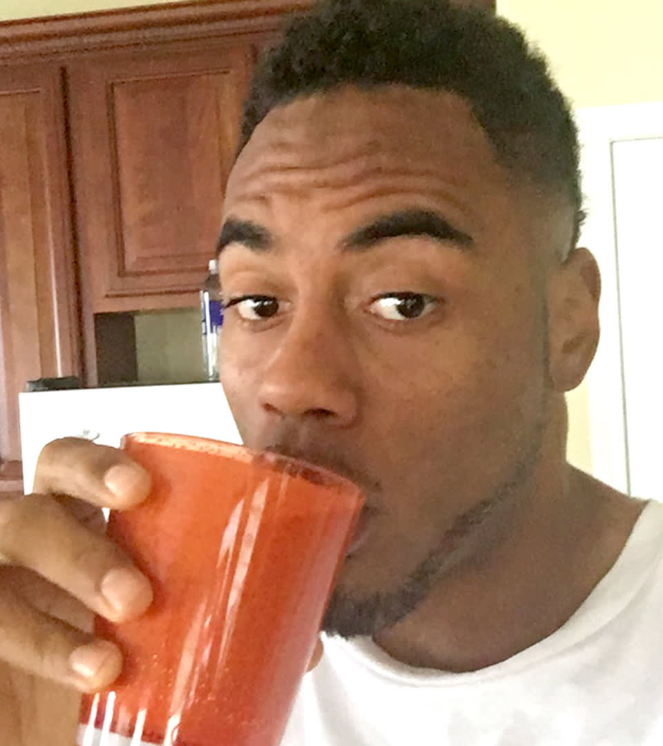 Ex-NY Giant Rashad Jennings Shares Bizarre Post-Football Careers