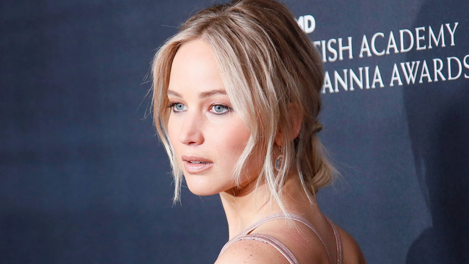 Jennifer Lawrence reveals fear of fans: 'When you approach me ... 