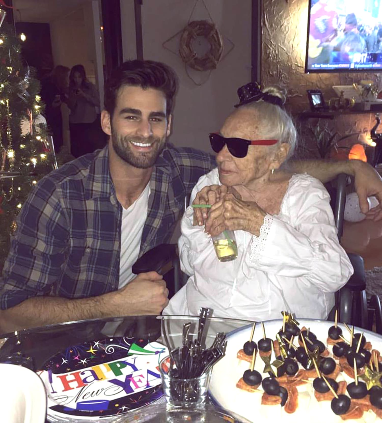 Chris Salvatore invites ailing 89-year-old neighbor Norma to move in