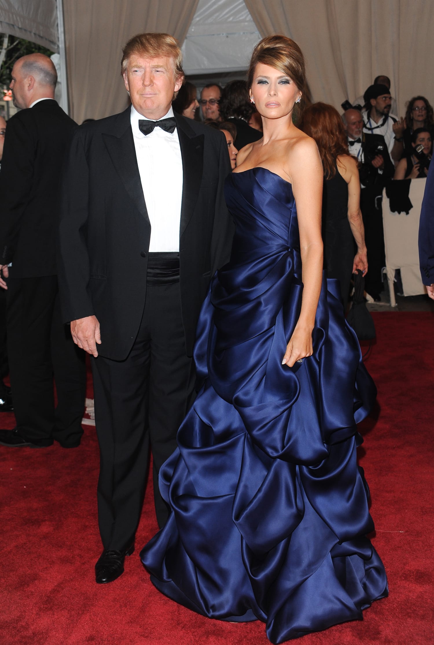 melania trump blue dress