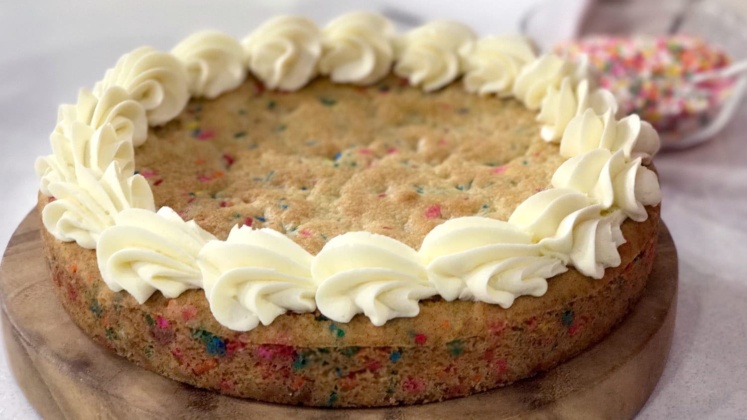 Homemade Chocolate Chip Cookie Cake + Video - My Heavenly Recipes