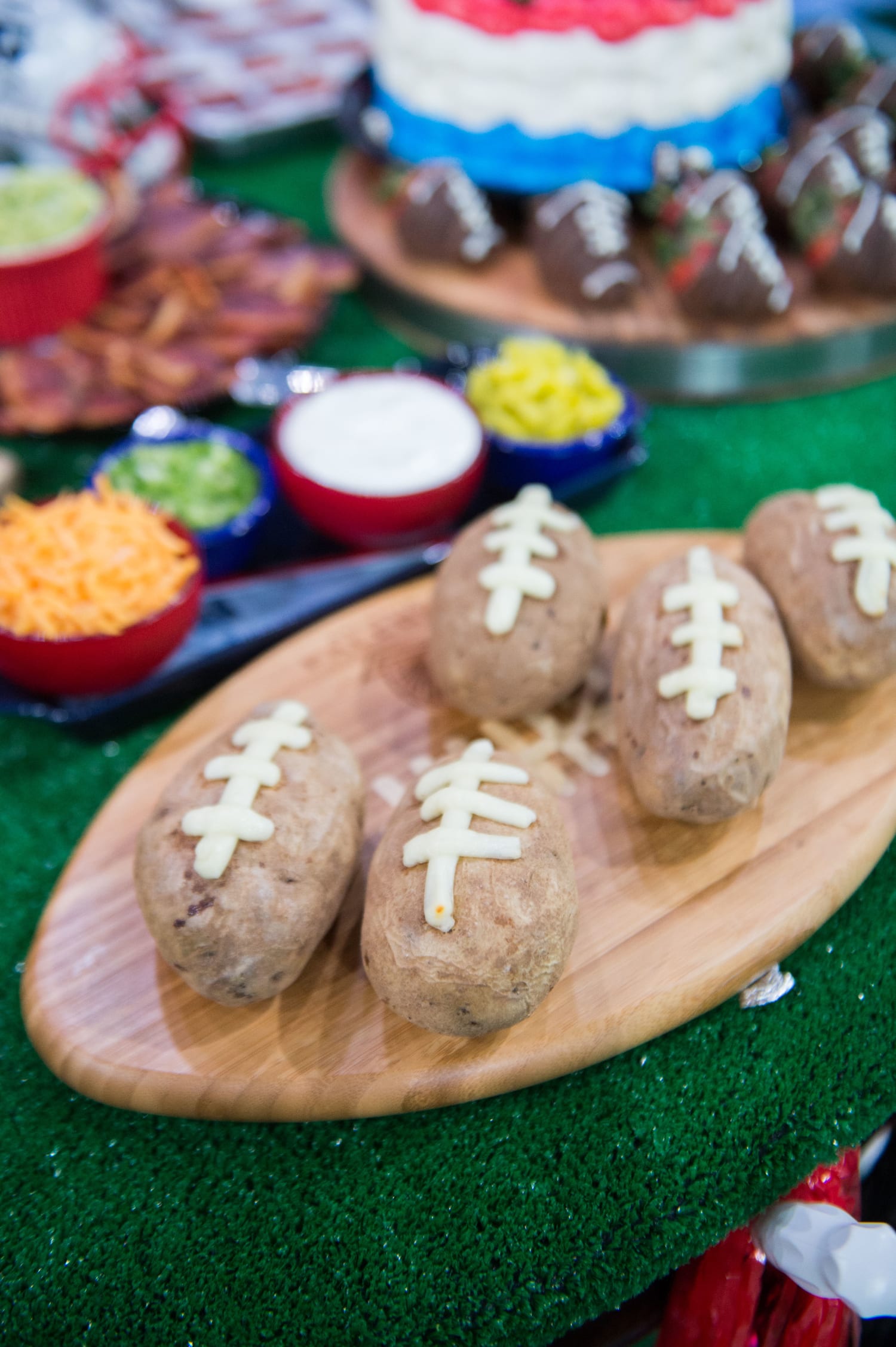 How to host a winning Super Bowl party — from food to décor