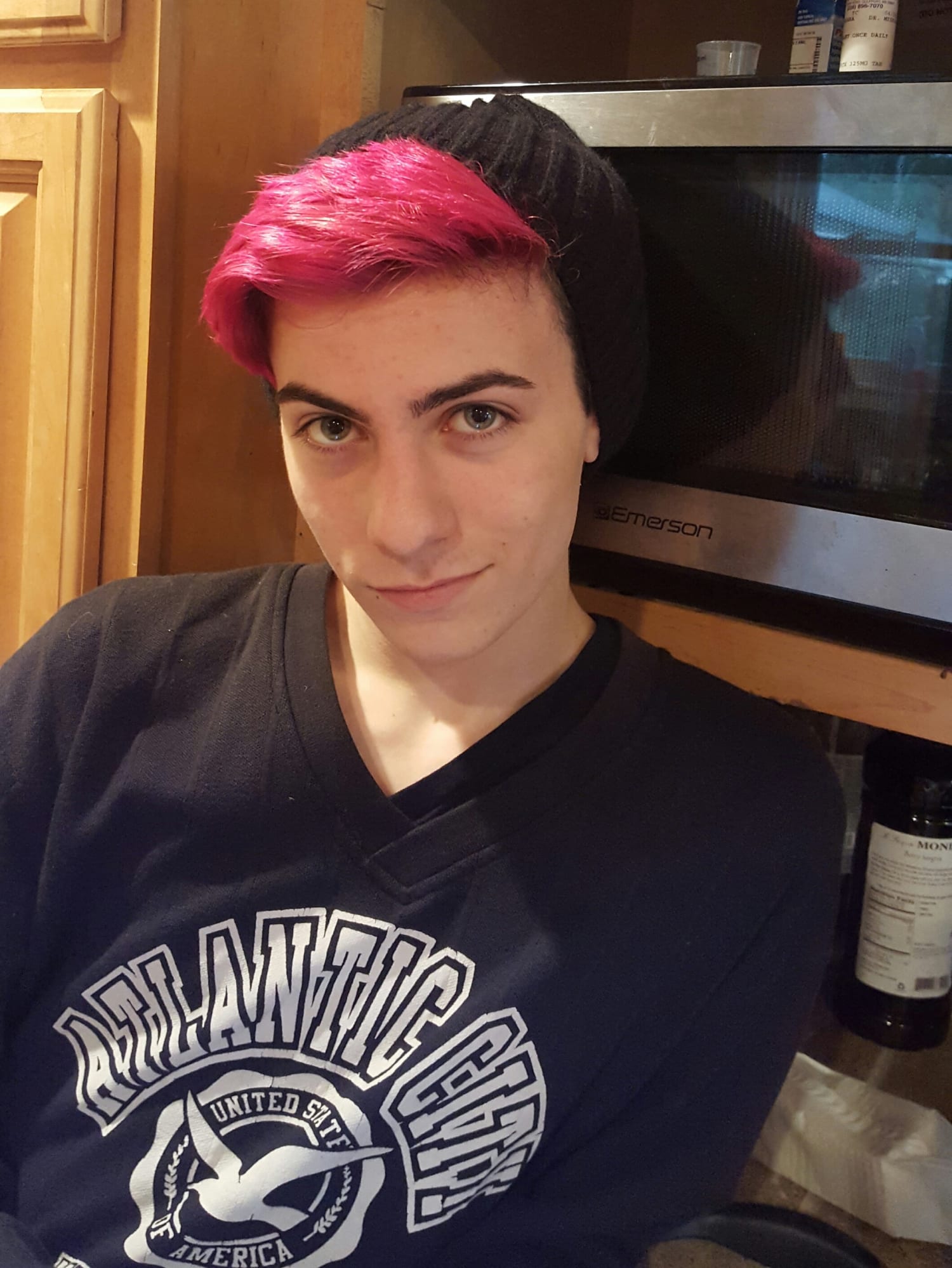 Male student suspended for pink hair fights to change school policy