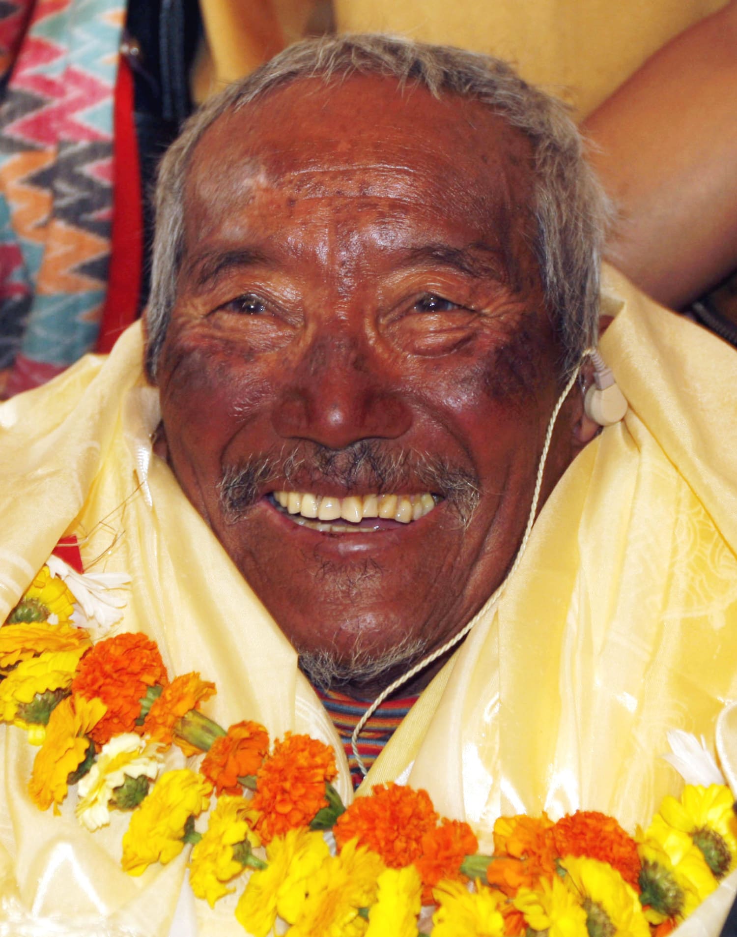 oldest person to climb mt everest