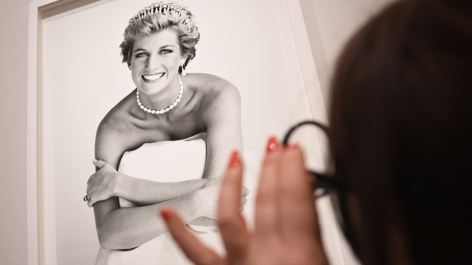 Princess Diana's iconic '90s haircut explained by stylist Sam McKnight