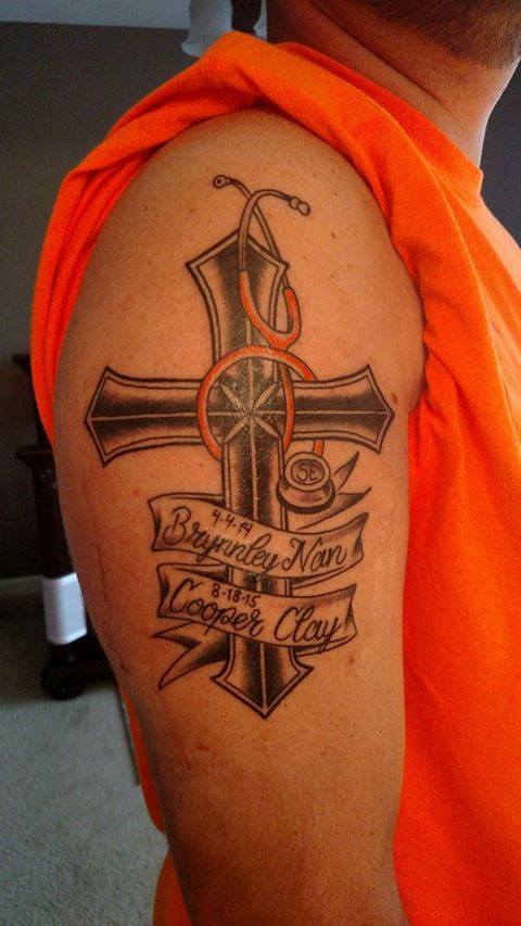 After his dad passed away with COVID19 complications an Andover man found  himself in Mankato to get a special COVID Memorial Tattoo
