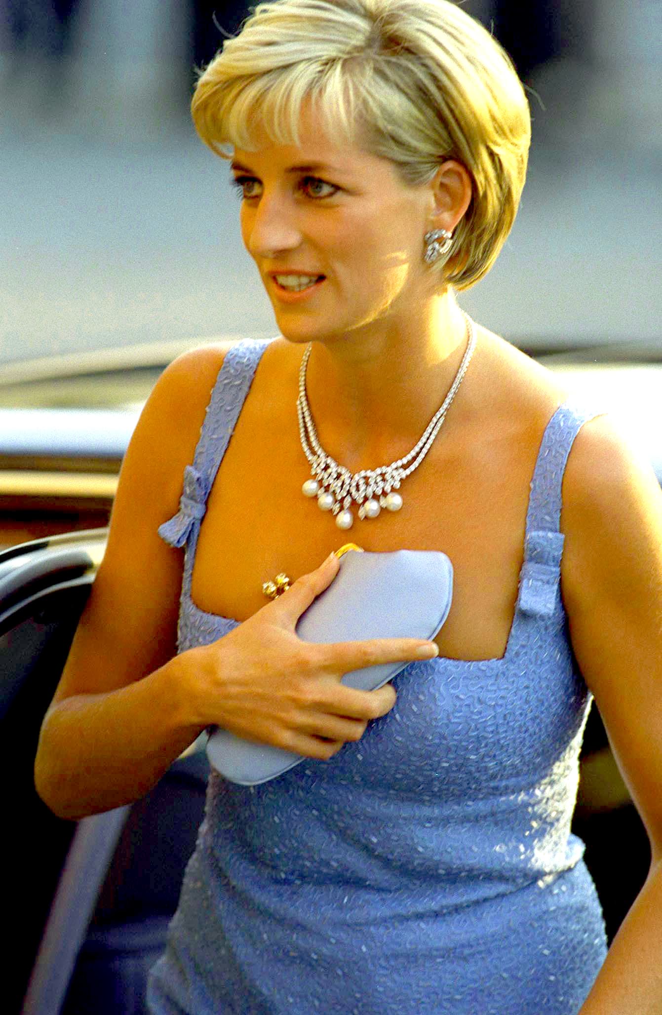 The story behind the picture: Why Diana always wore a clutch bag