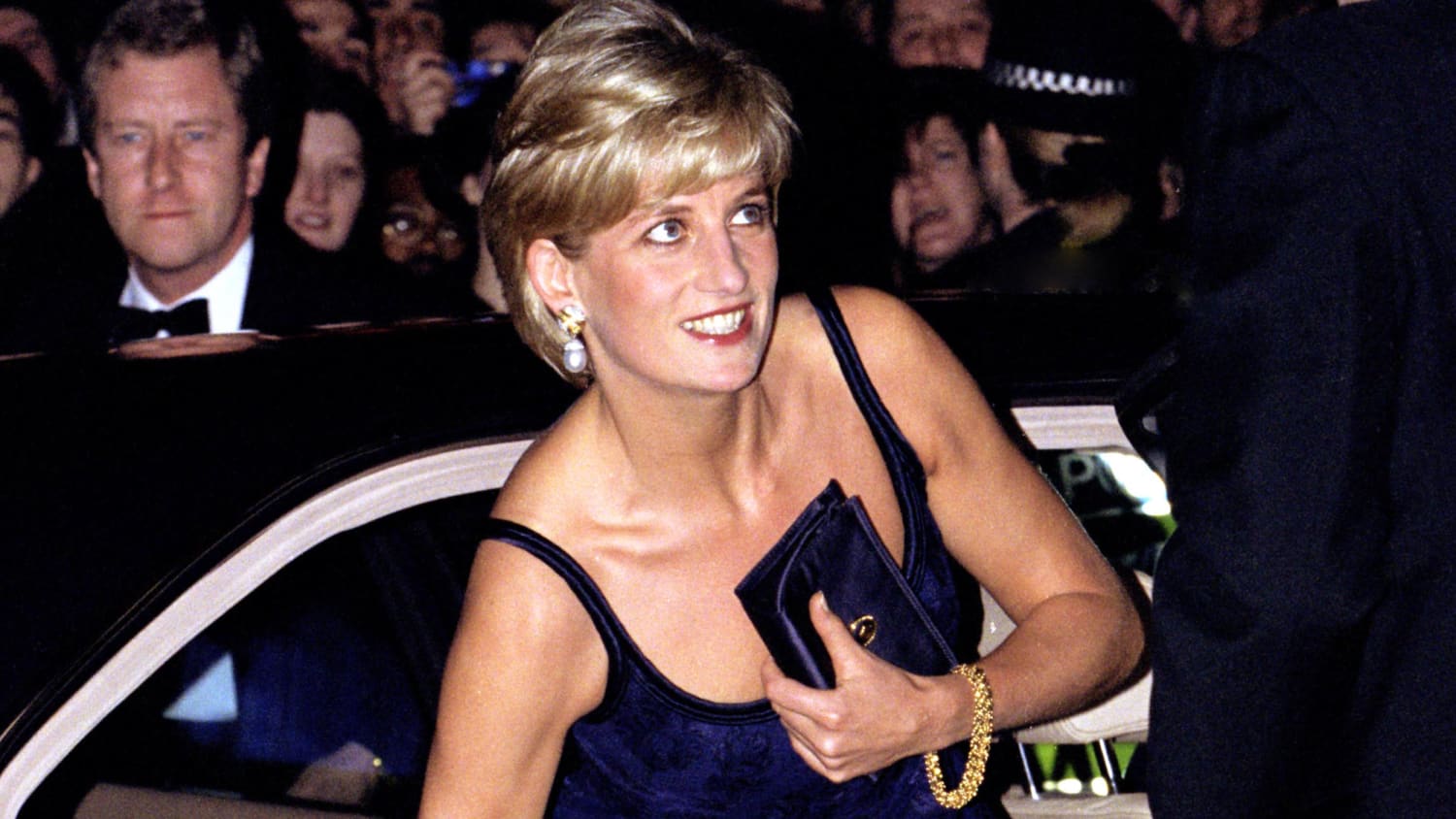 The story behind the picture: Why Diana always wore a clutch bag