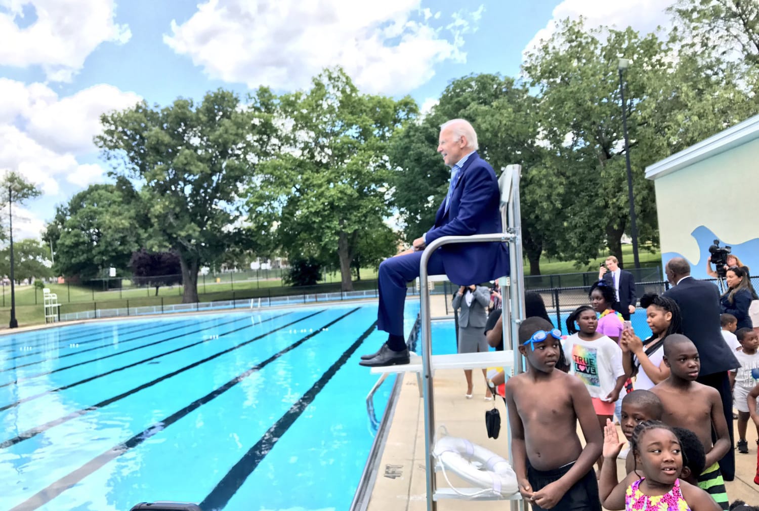 swimming pool lifeguard chair