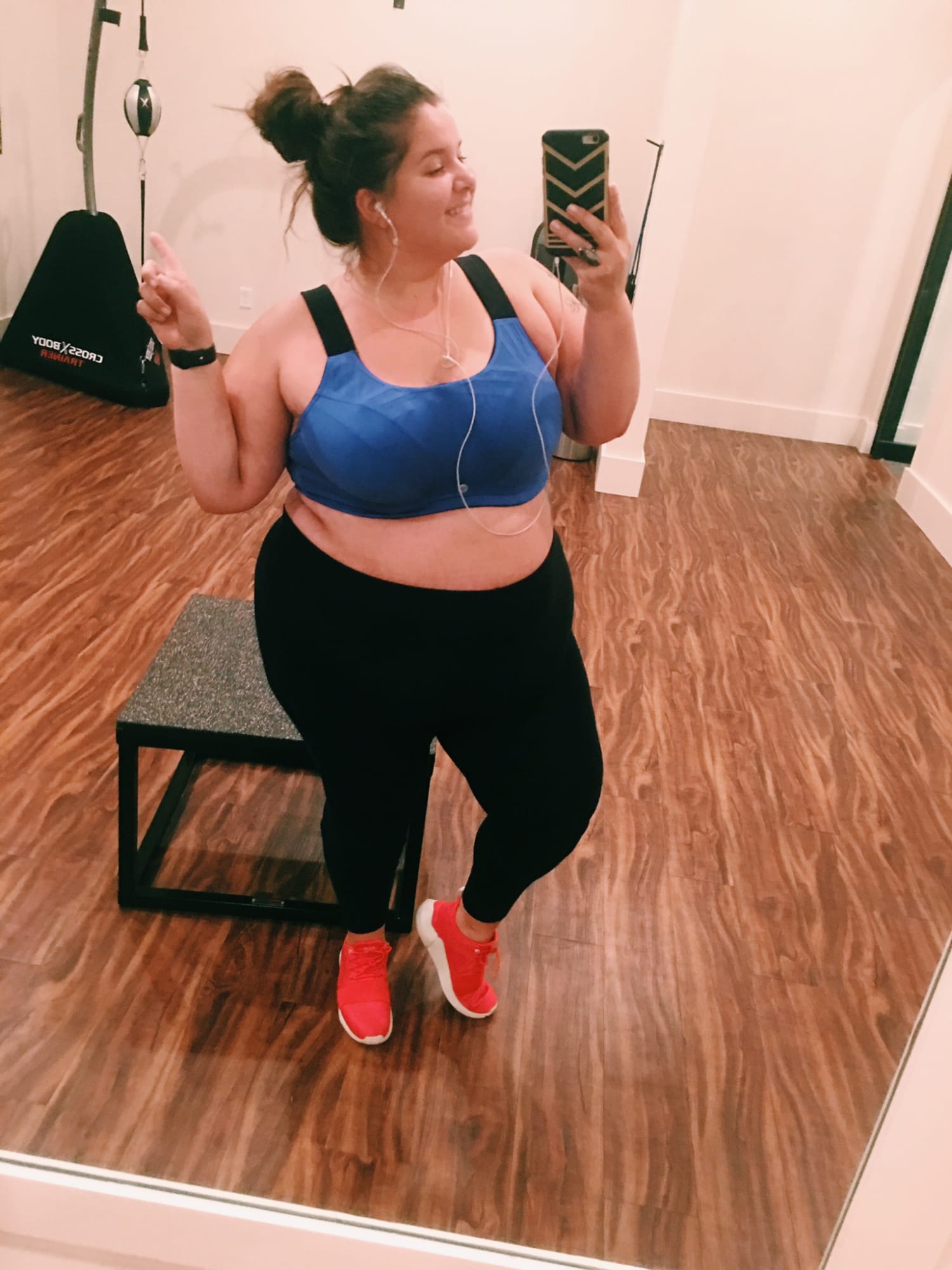 Plus-size woman sent death threats for her weight spreads self