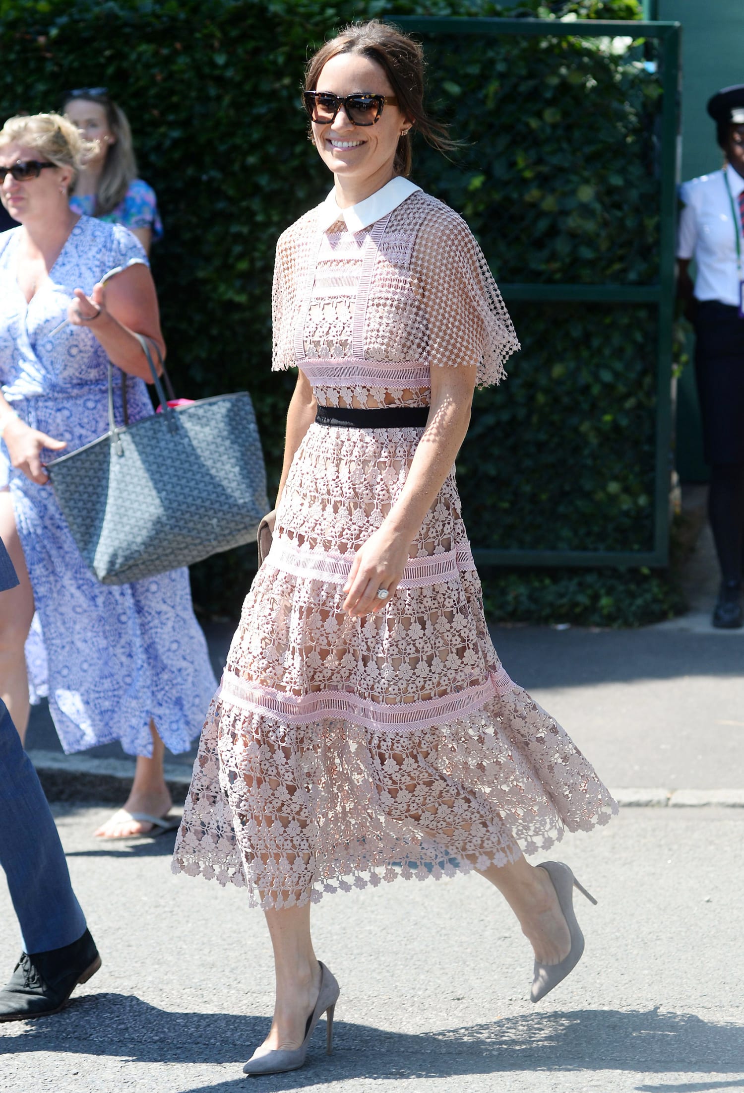 Lace Dress Pippa Middleton Pink Dress Pippa Middleton In A Black Tiered  Coat Over A Hot