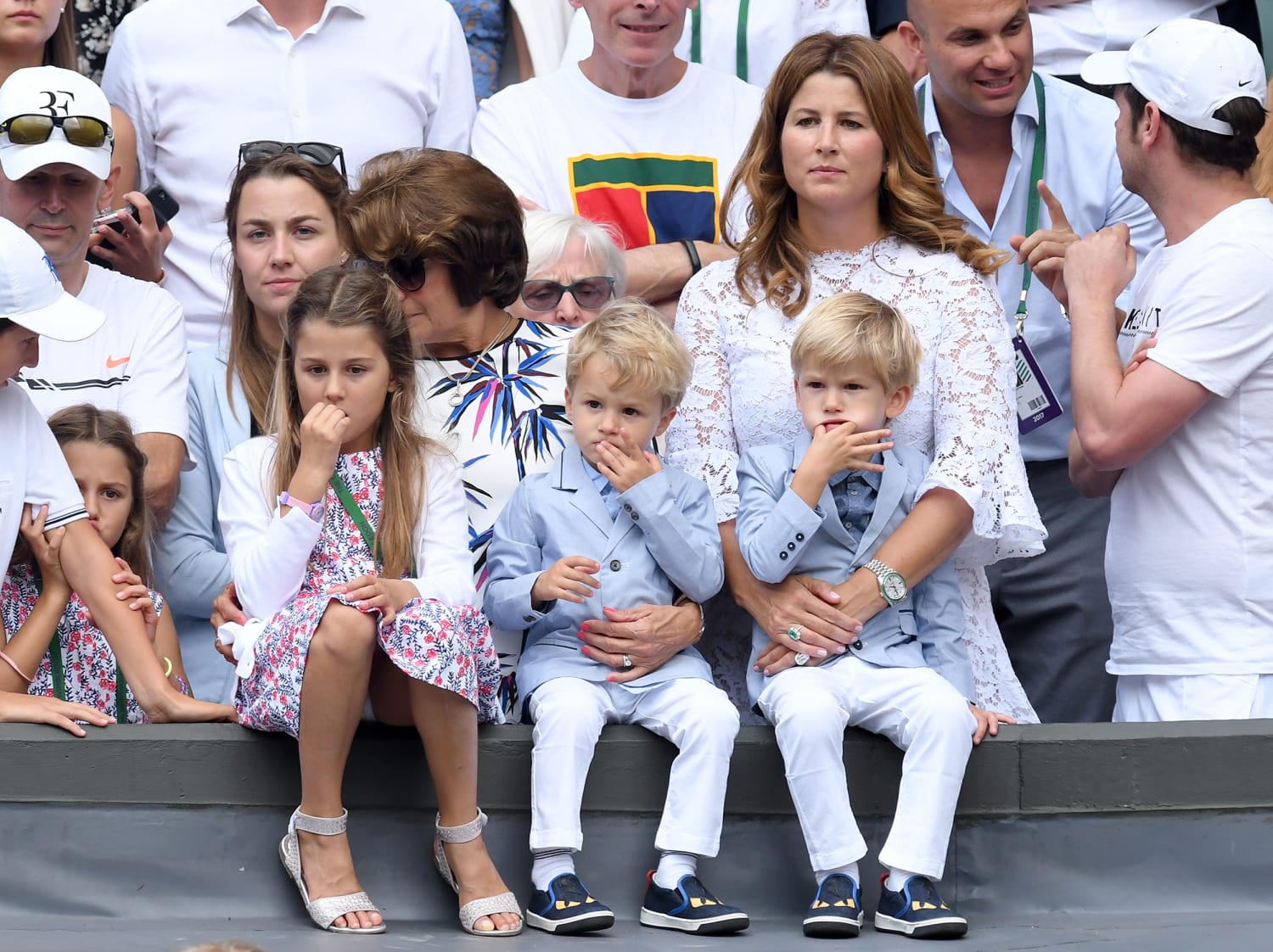 Roger Federers kids are the cutest fans at Wimbledon mens final