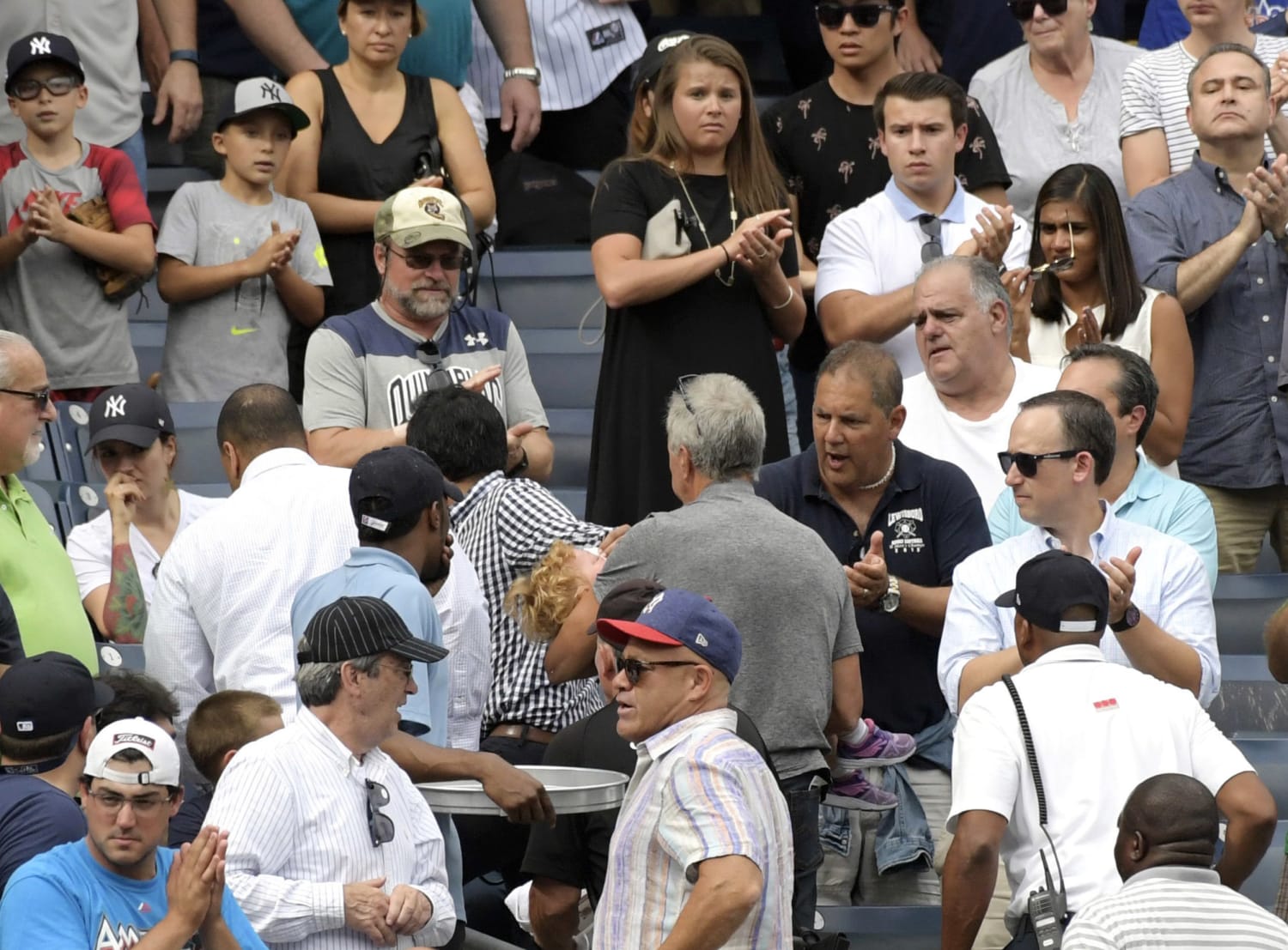 A fan fell into the Yankees' dugout at Safeco Field - NBC Sports