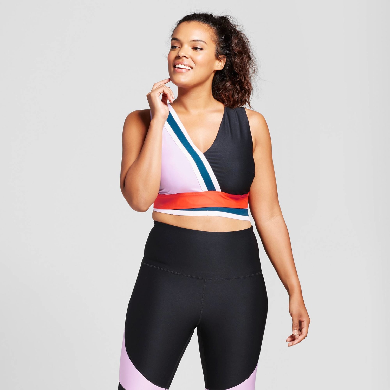 Our Favorite Under-$40 Sports Bras and Leggings From JoyLab