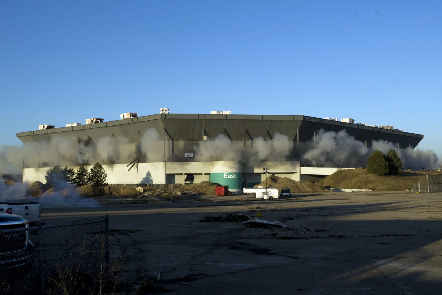 Pontiac Silverdome explosion, demolition set to begin Dec. 3