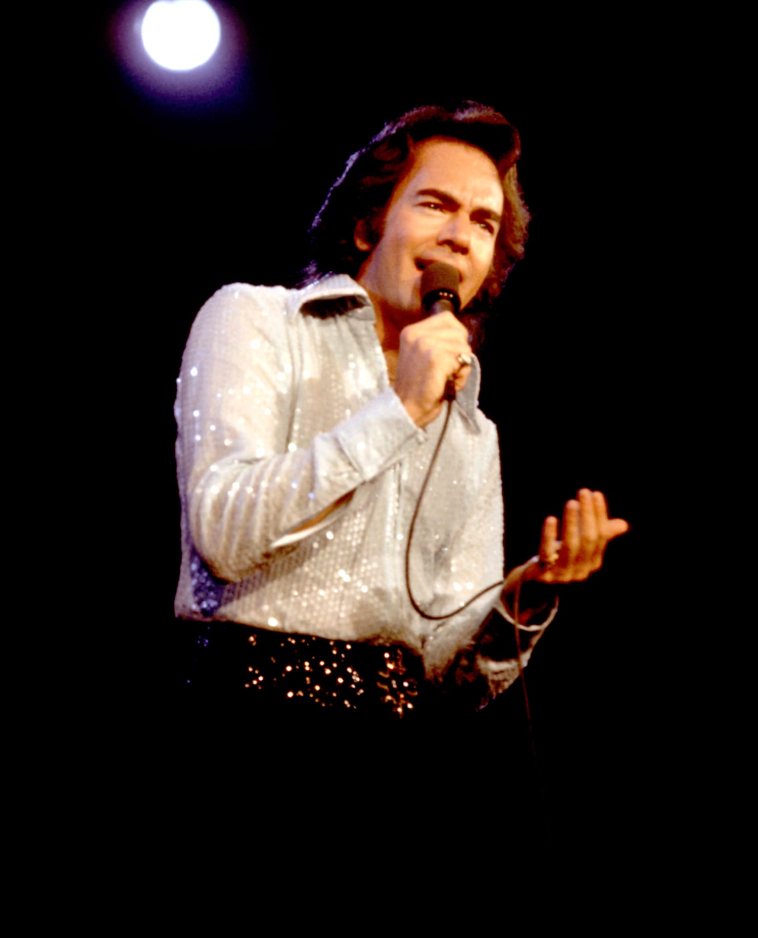 See 81-Year-Old Neil Diamond Now in a Rare Post-Retirement Appearance