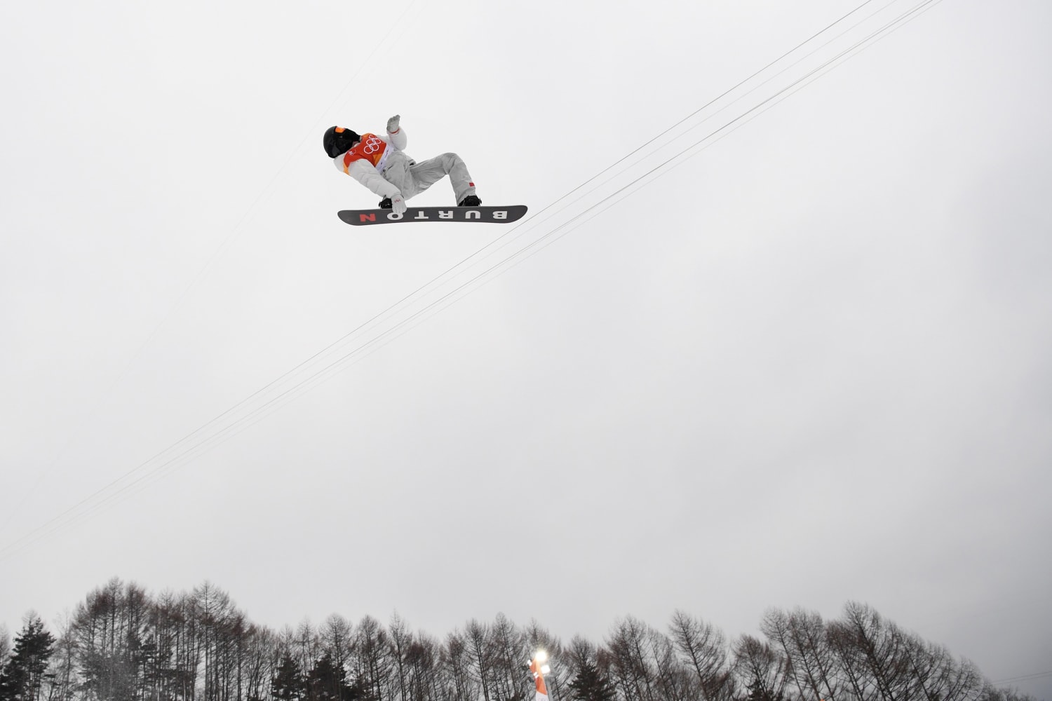 Olympic Moments: Shaun White soars to gold in snowboarding
