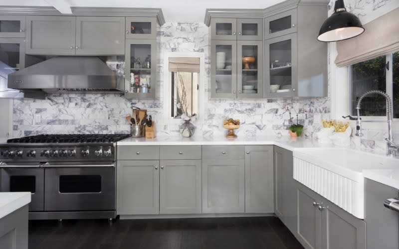 50 Gorgeous Gray Kitchens That Usher in Trendy Refinement
