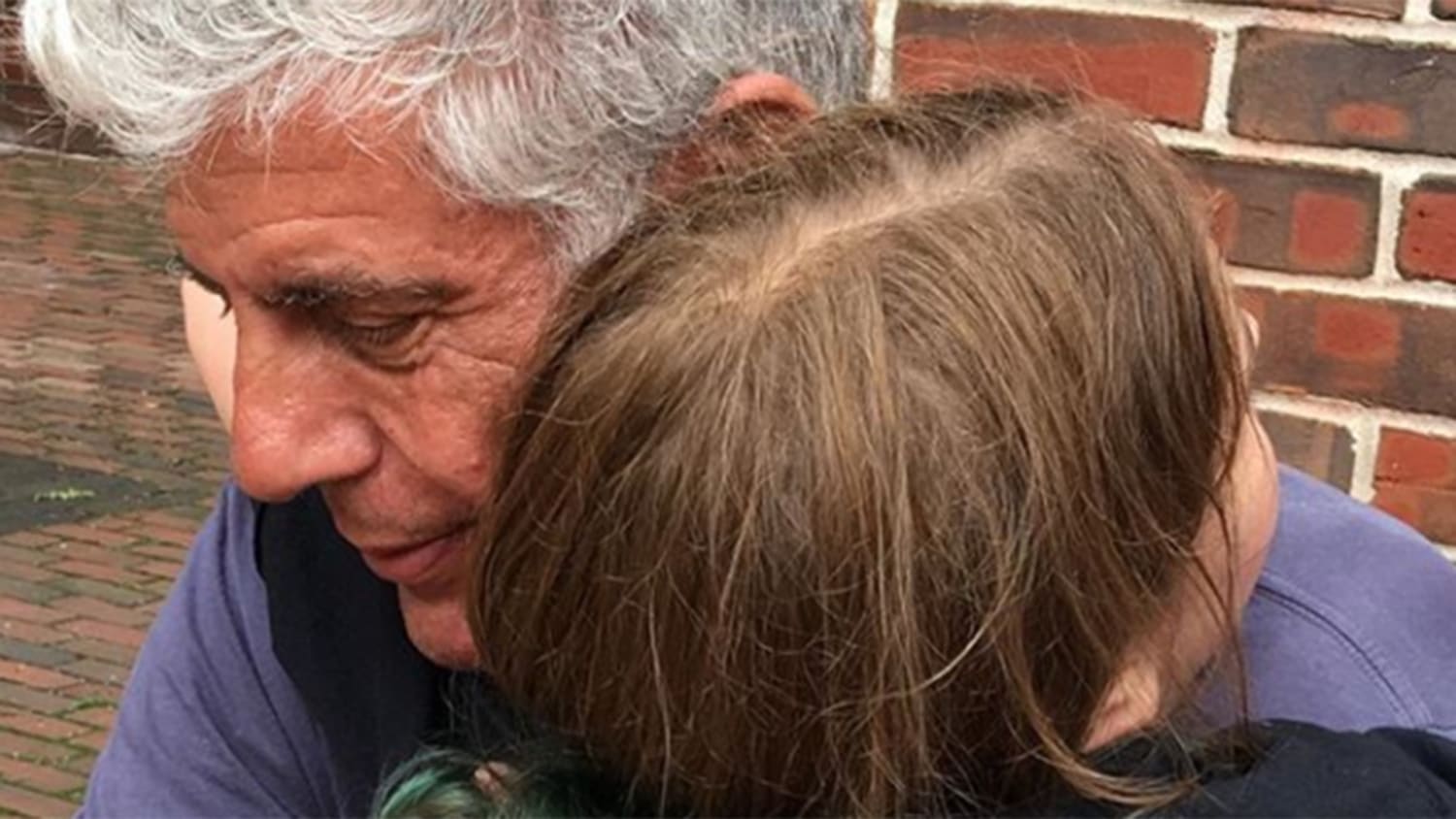 Anthony Bourdain S Ex Shares Photo Of Their Brave 11 Year Old Daughter